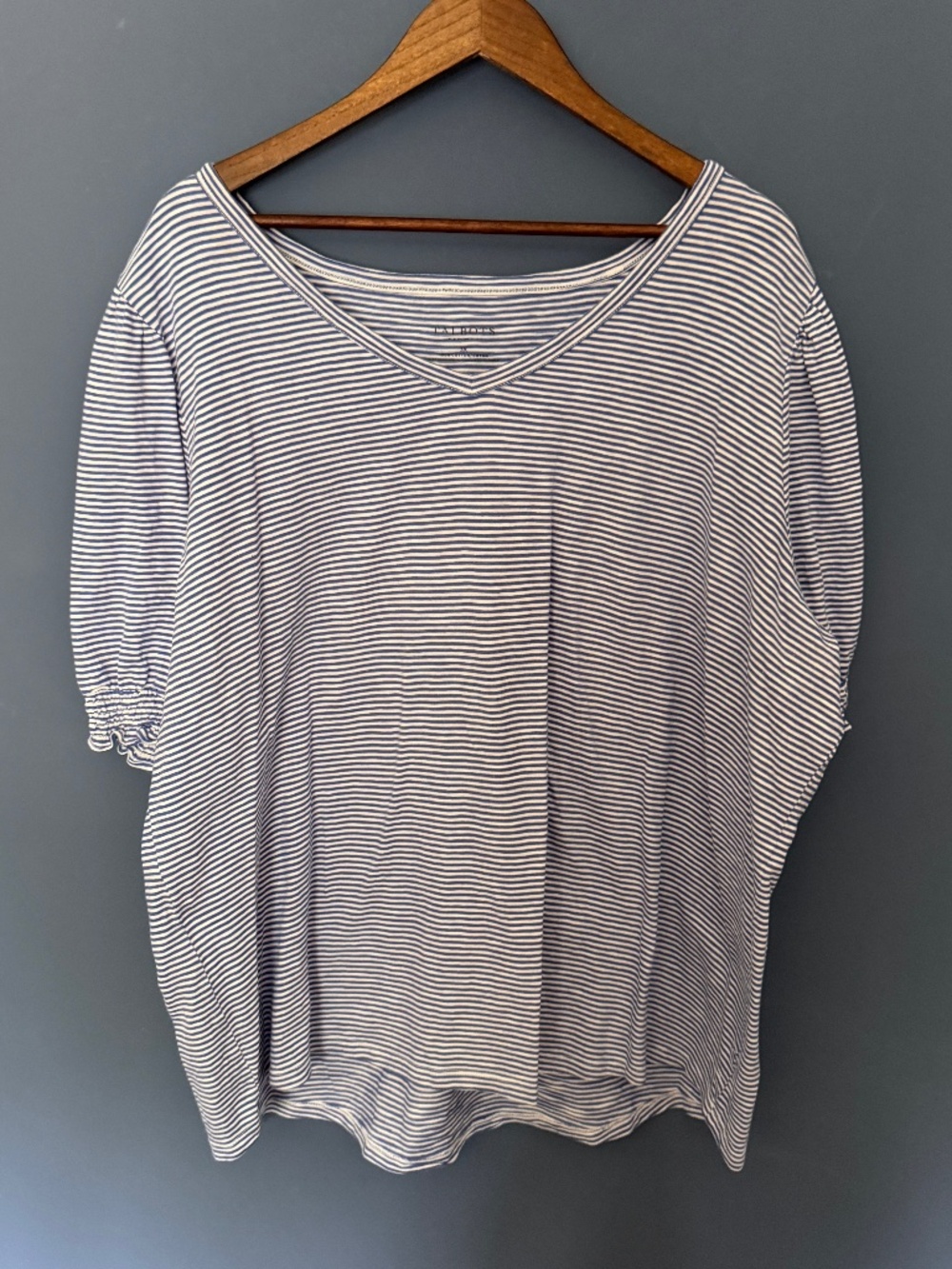 Talbots Blue & White Stripe V-neck Tee with elastic sleeves Size 3X EUC